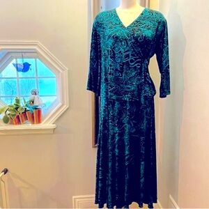 Vintage 70s Style Coordinated set Chico’s wrap top with matching skirt.